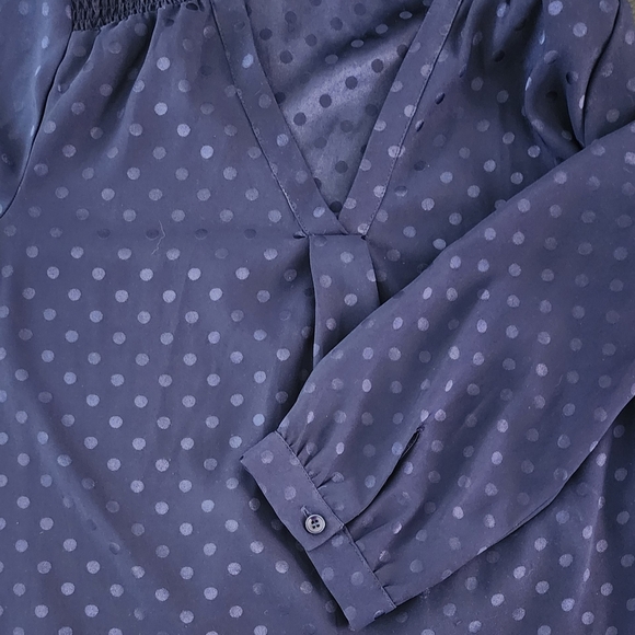 Dark blue New York & Company 3/4 Length sleeve blouse, size Small - Picture 4 of 7